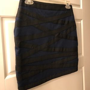 Express black and navy blue skirt